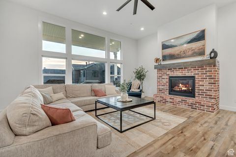 Tiny photo for 325 S AUTUMN BLAZE CIR, Woodland Hills, UT 84653 (MLS # 2094793)