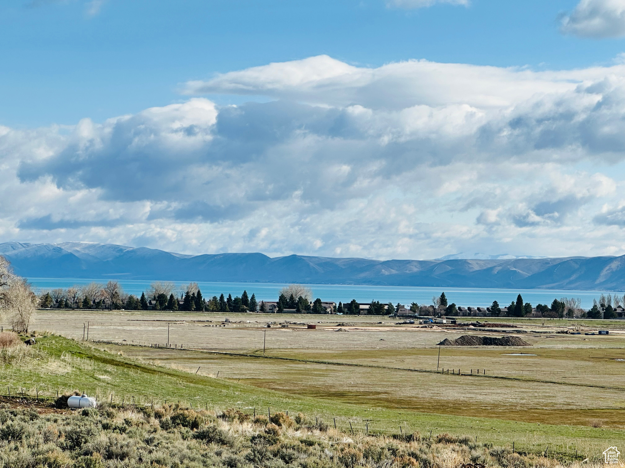 GOLF COURSE 4 - Residential