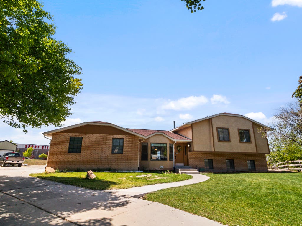 Photo of 11356 S RICK CIR, South Jordan, UT 84095 (MLS # 2169724)