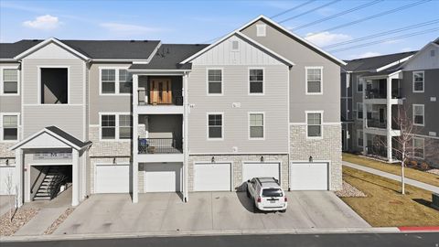 Tiny photo for 338 W 460 N, Vineyard, UT 84059 (MLS # 2131932)