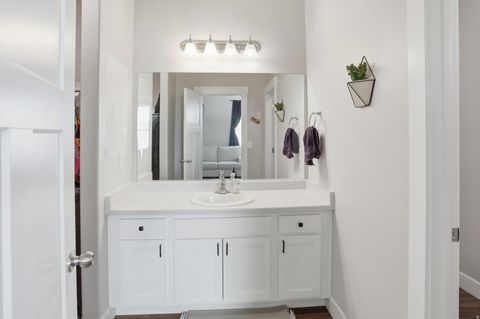 Tiny photo for 338 W 460 N, Vineyard, UT 84059 (MLS # 2131932)