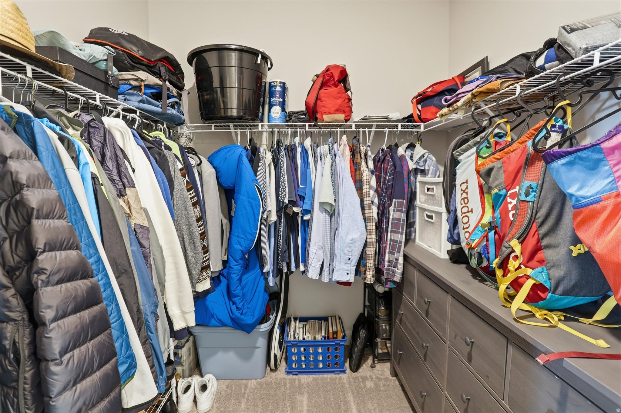 LAKE FRONT - Residential