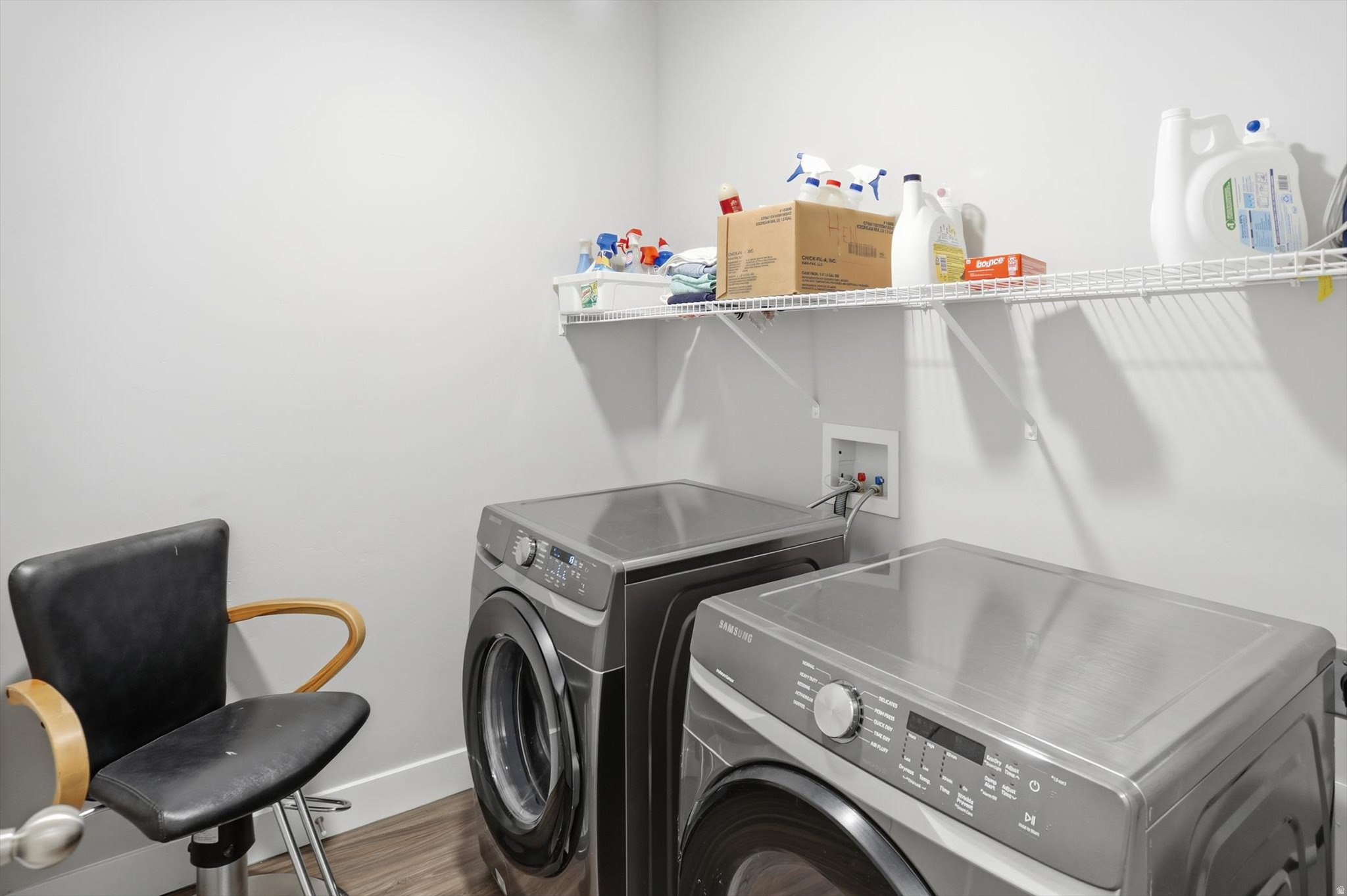 LAKE FRONT - Residential