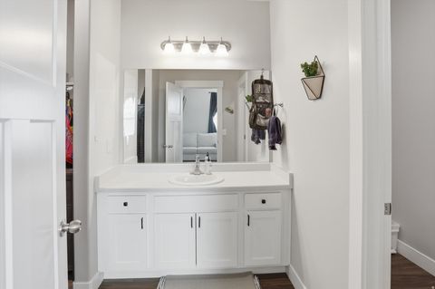 Tiny photo for 338 W 460 N, Vineyard, UT 84059 (MLS # 2131932)