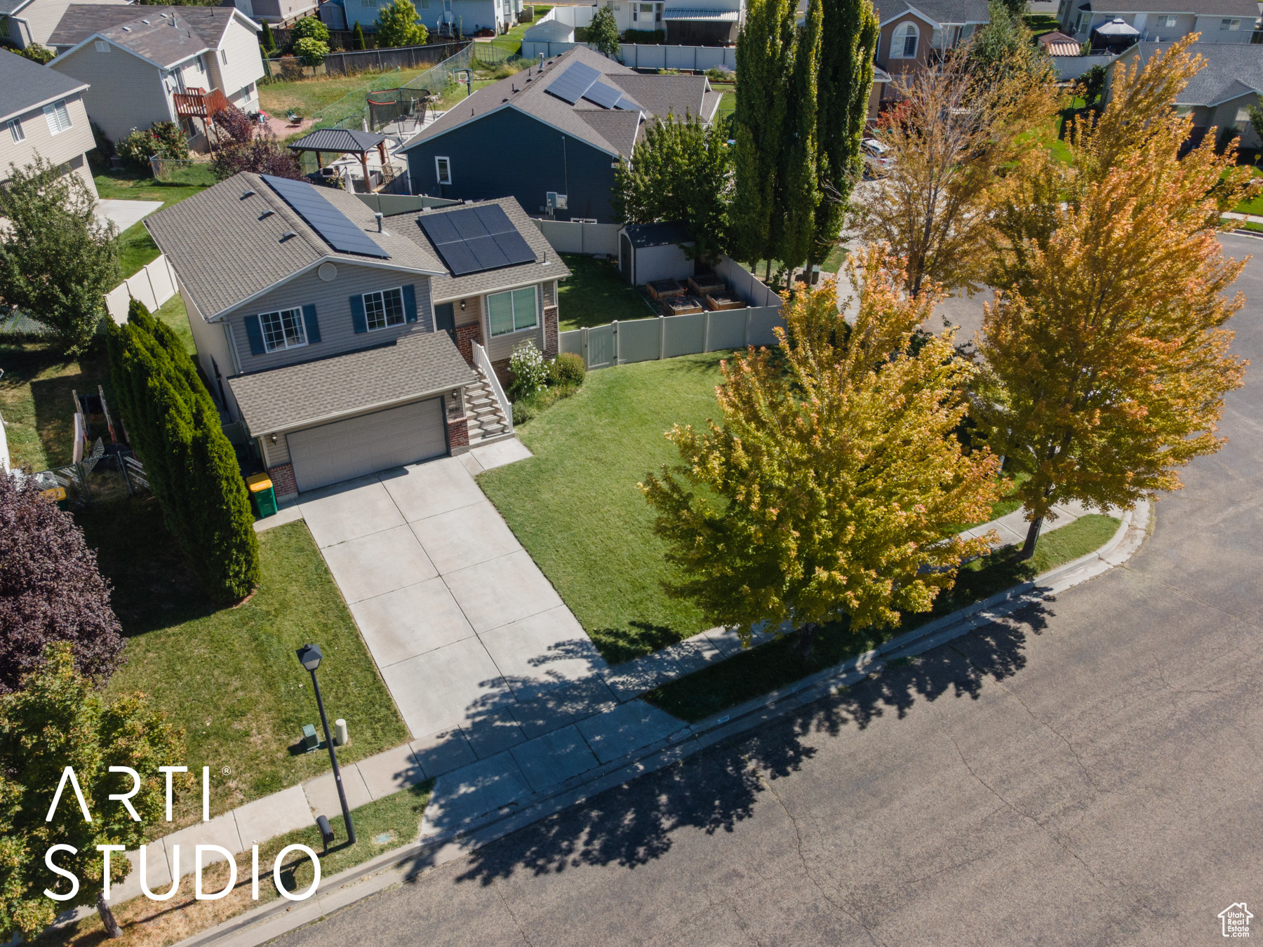 WEST PARK VILLAGE PL - Residential