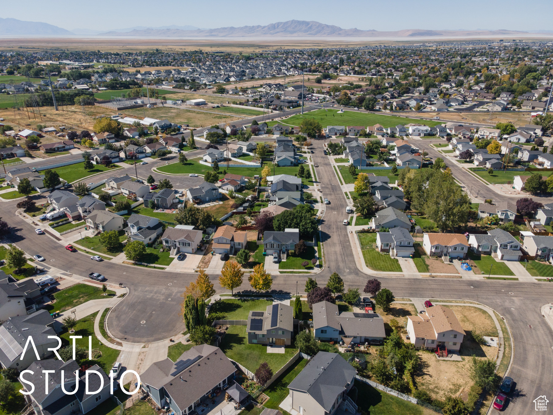 WEST PARK VILLAGE PL - Residential