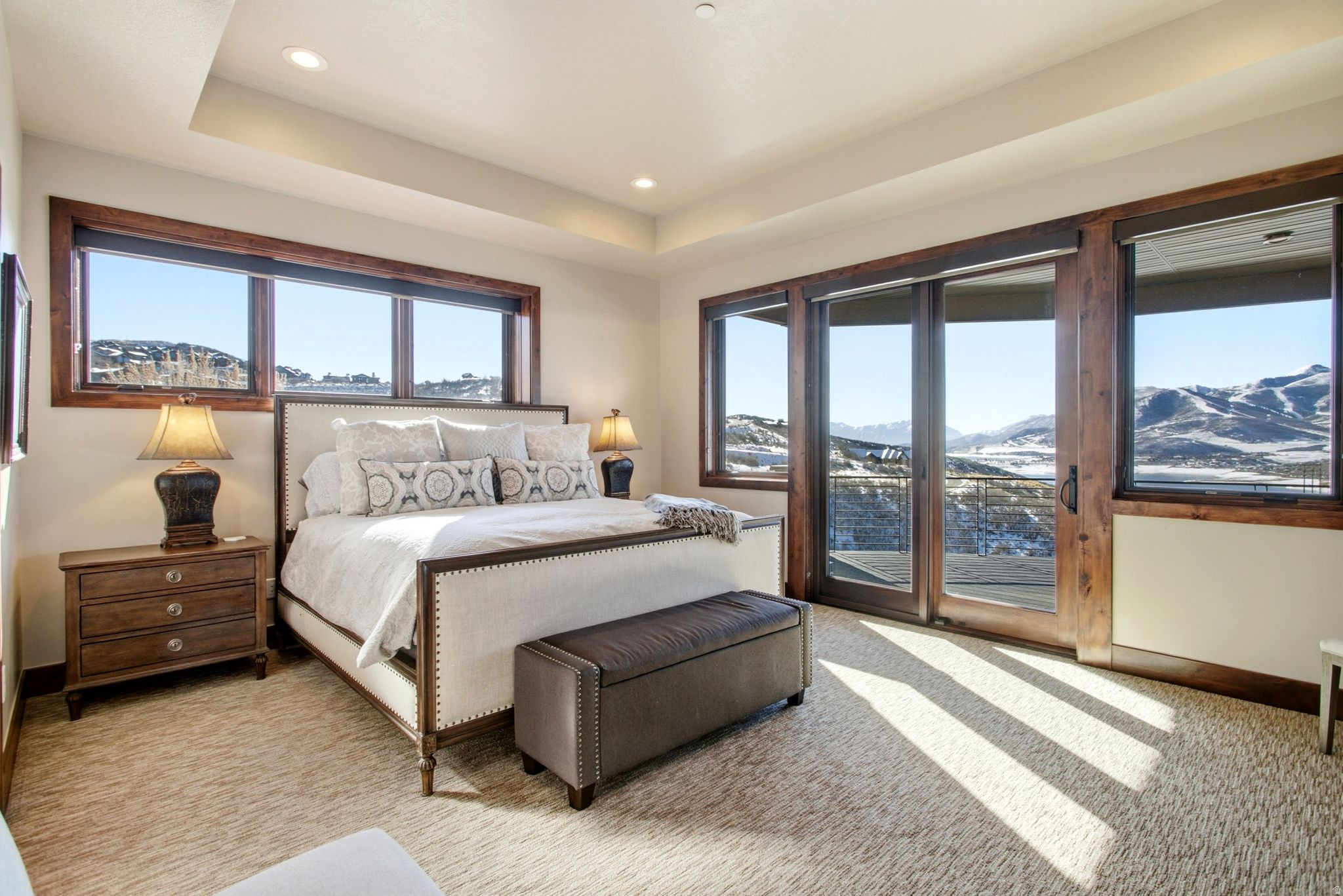 HIDEOUT/SILVER SKY - Residential