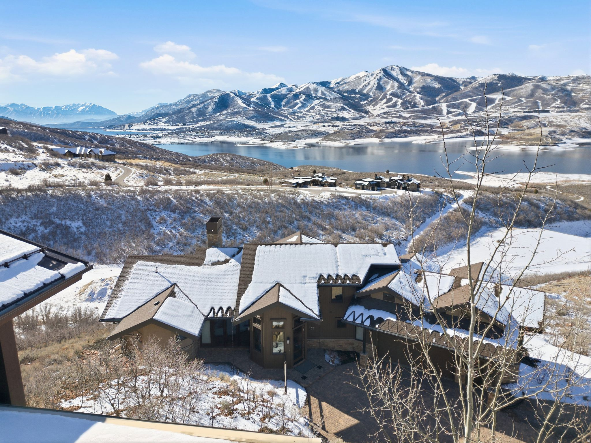 HIDEOUT/SILVER SKY - Residential