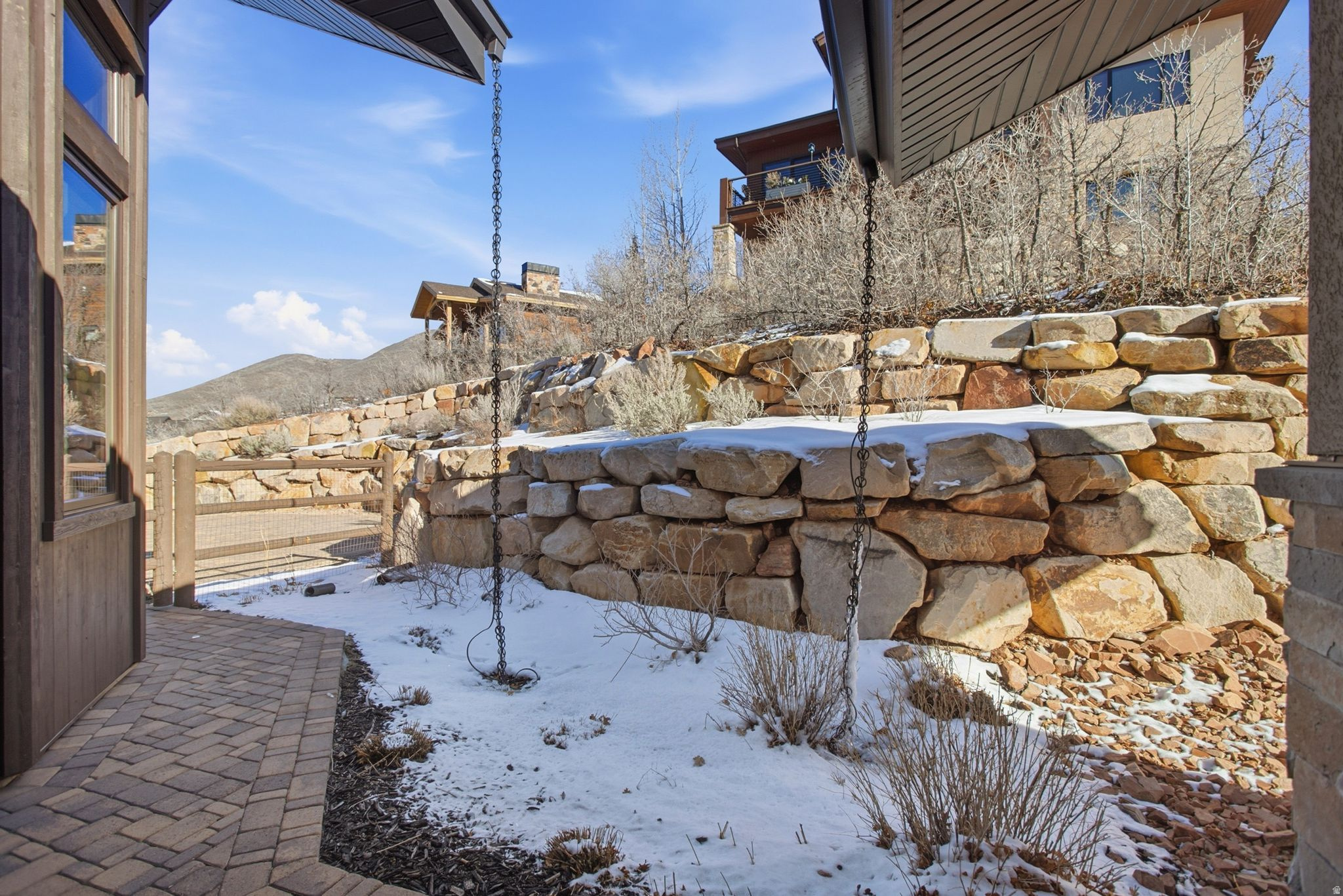 HIDEOUT/SILVER SKY - Residential