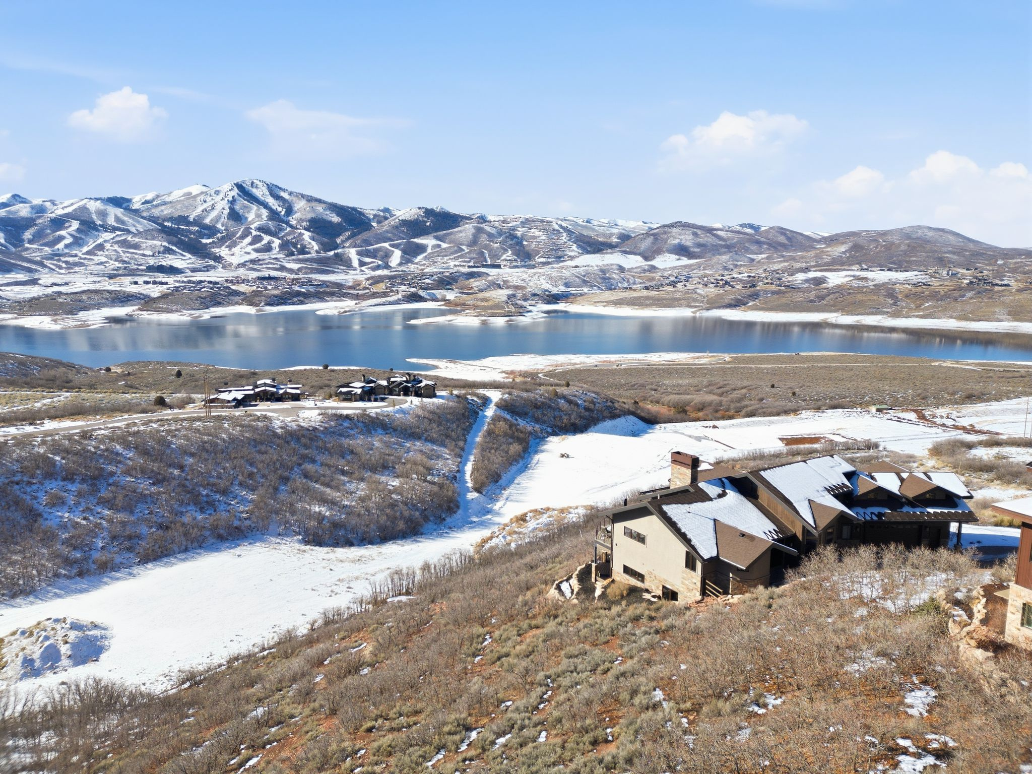 HIDEOUT/SILVER SKY - Residential