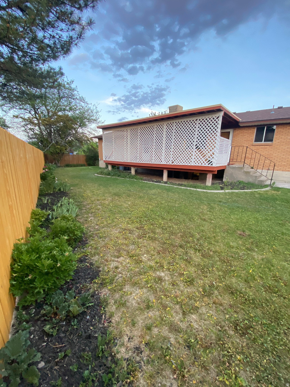 WILLOW RUN PARK - Residential