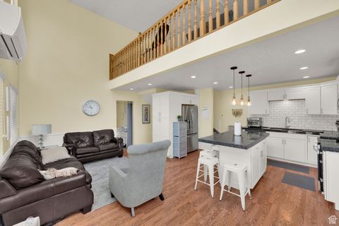 Tiny photo for 75 S 500 E, Pleasant Grove, UT 84062 (MLS # 2113959)