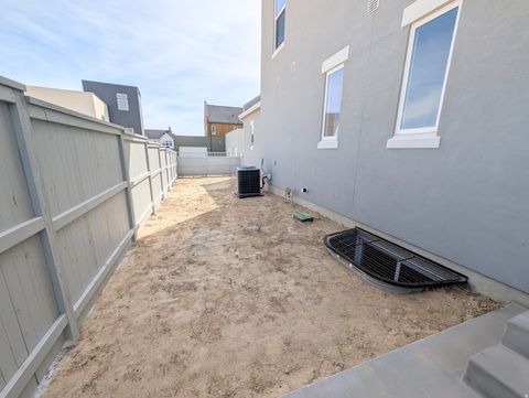 Tiny photo for 11324 S SILVER POND DR W #323, South Jordan, UT 84009 (MLS # 2144862)