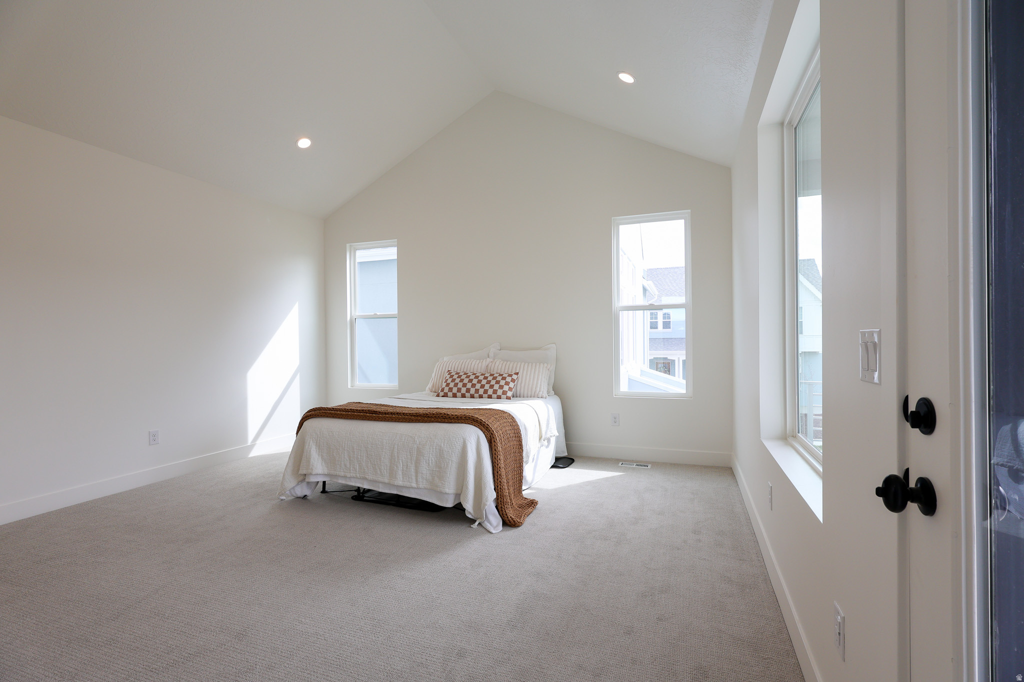 DAYBREAK - Residential