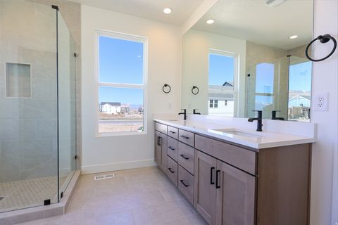Tiny photo for 11324 S SILVER POND DR W #323, South Jordan, UT 84009 (MLS # 2144862)