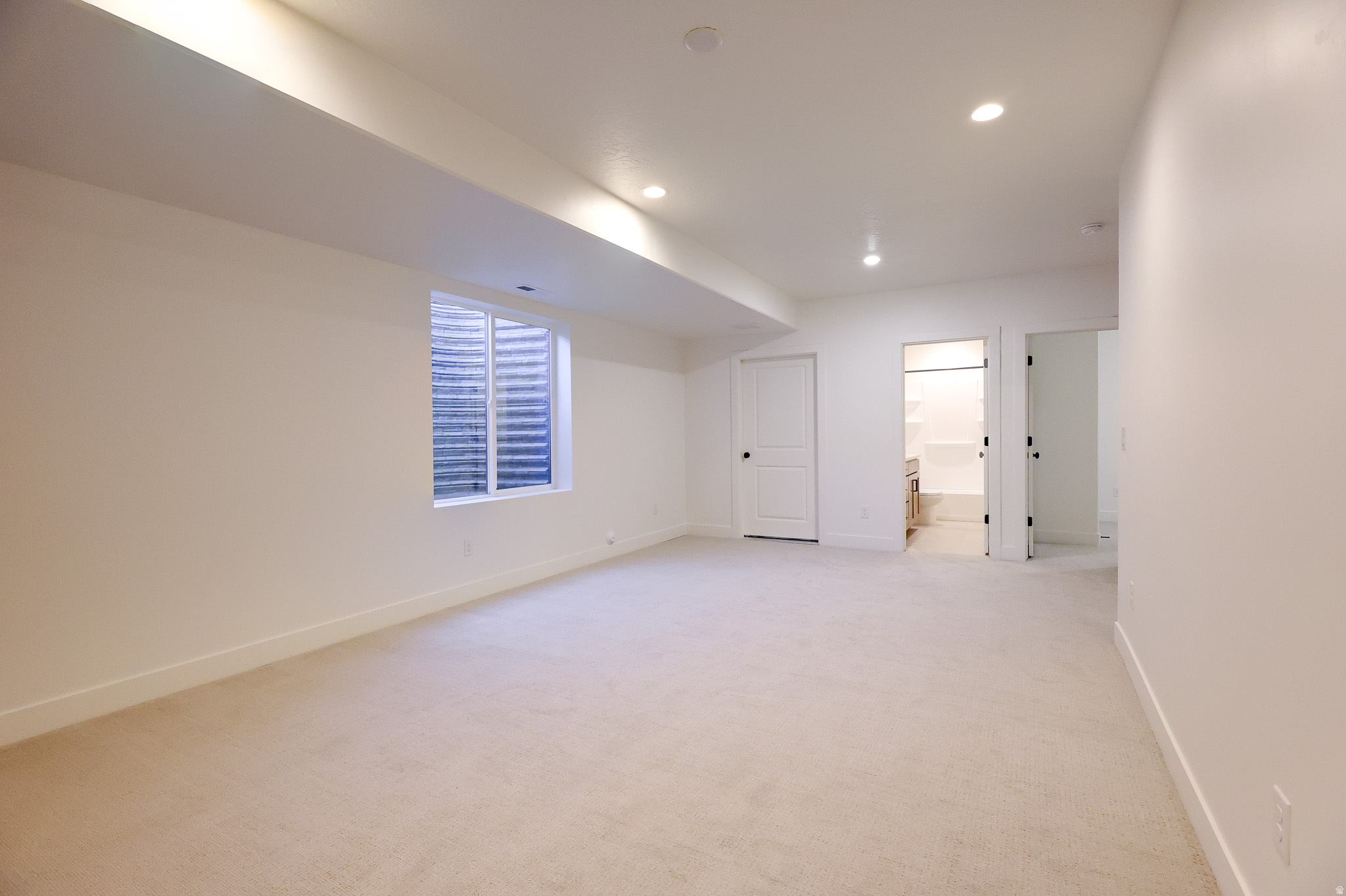 DAYBREAK - Residential