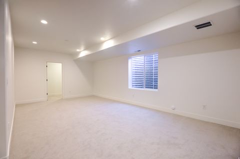 Tiny photo for 11324 S SILVER POND DR W #323, South Jordan, UT 84009 (MLS # 2144862)