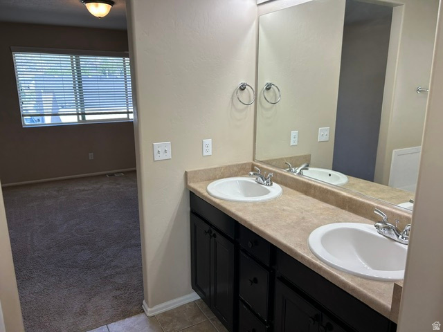 GREY HAWK - Residential