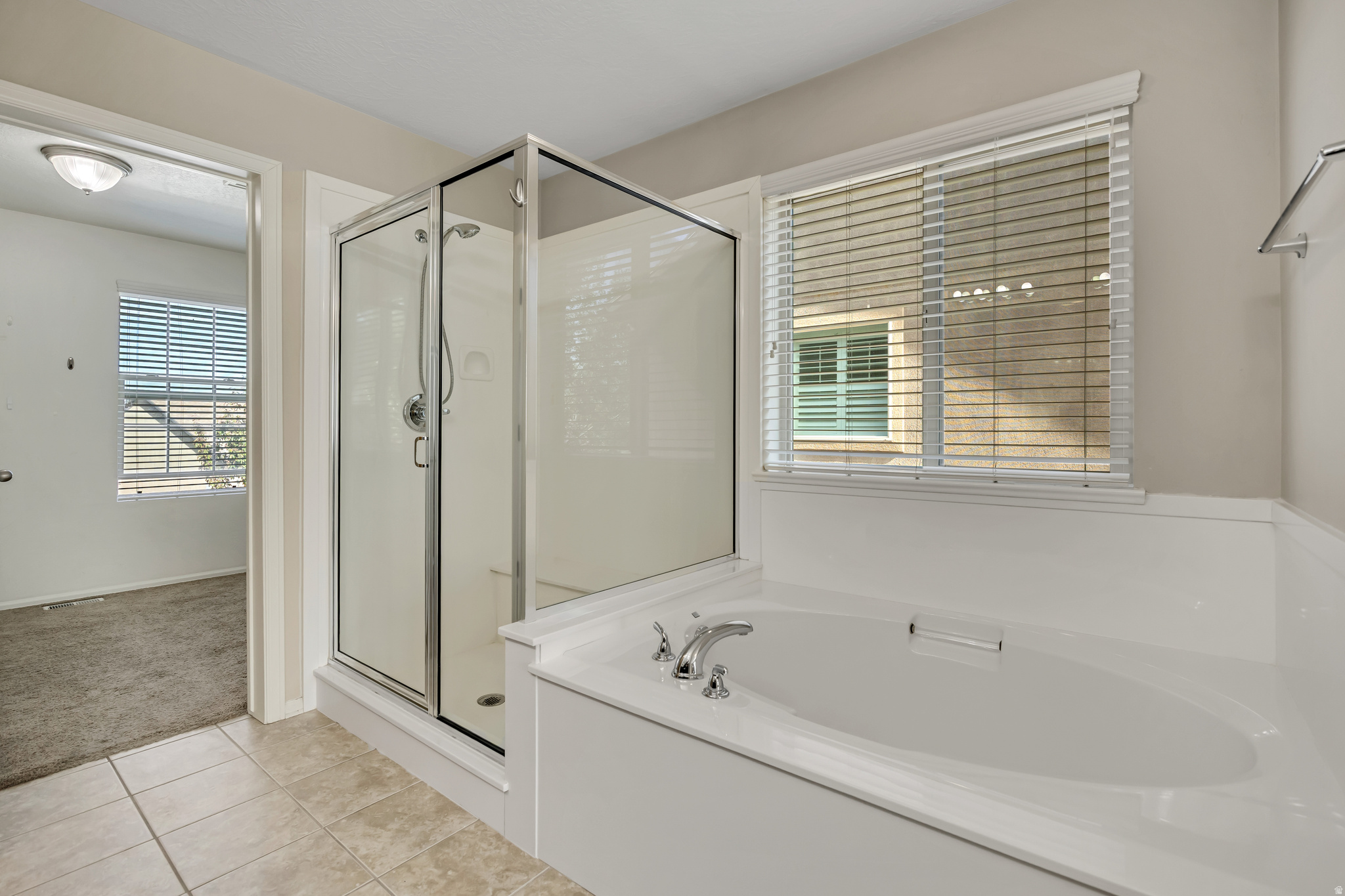GREY HAWK - Residential