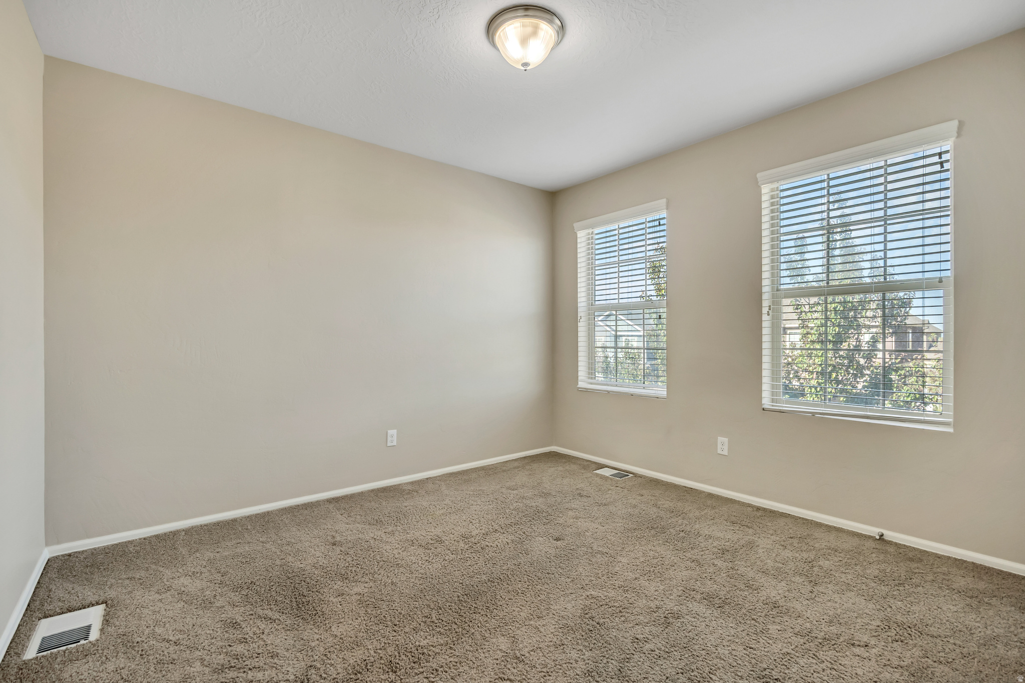 GREY HAWK - Residential