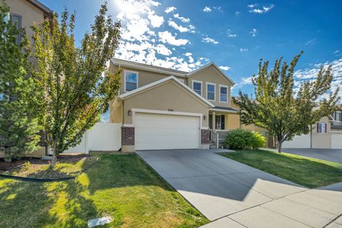 Tiny photo for 3350 N OSPREY WAY, Layton, UT 84040 (MLS # 2157406)