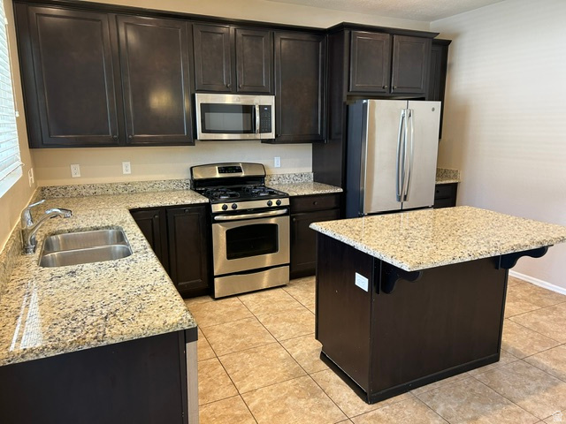 GREY HAWK - Residential