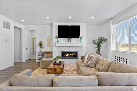 Tiny photo for 8537 N TIFFANY LN, Lake Point, UT 84074 (MLS # 2141883)