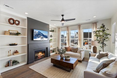 Tiny photo for 7224 S GRAVEL CROSS WAY E #191, West Jordan, UT 84081 (MLS # 2132141)