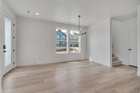 Tiny photo for 7224 S GRAVEL CROSS WAY E #191, West Jordan, UT 84081 (MLS # 2132141)