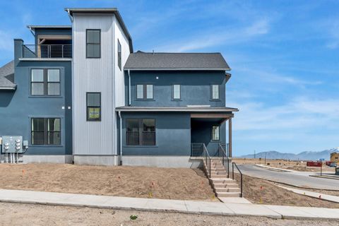 Tiny photo for 7224 S GRAVEL CROSS WAY E #191, West Jordan, UT 84081 (MLS # 2132141)