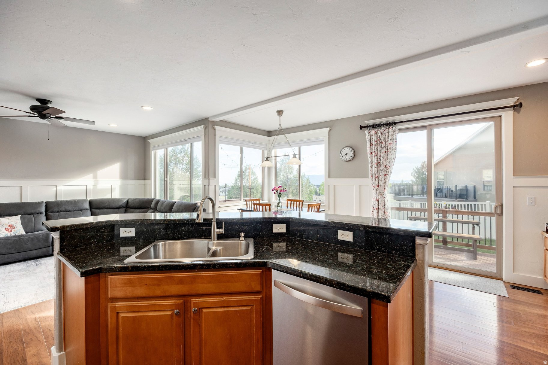 HIGHLAND HILLS - Residential