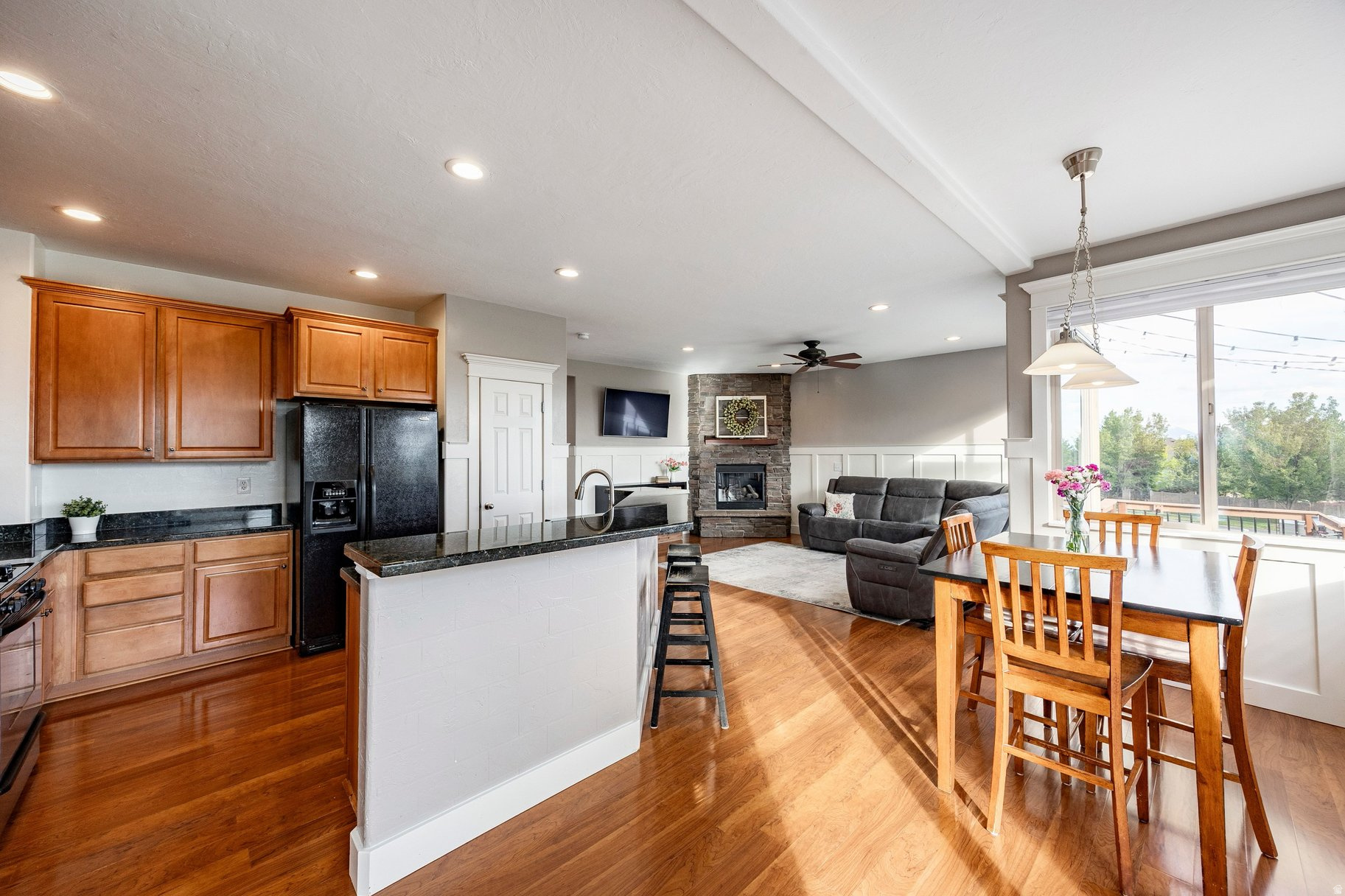 HIGHLAND HILLS - Residential