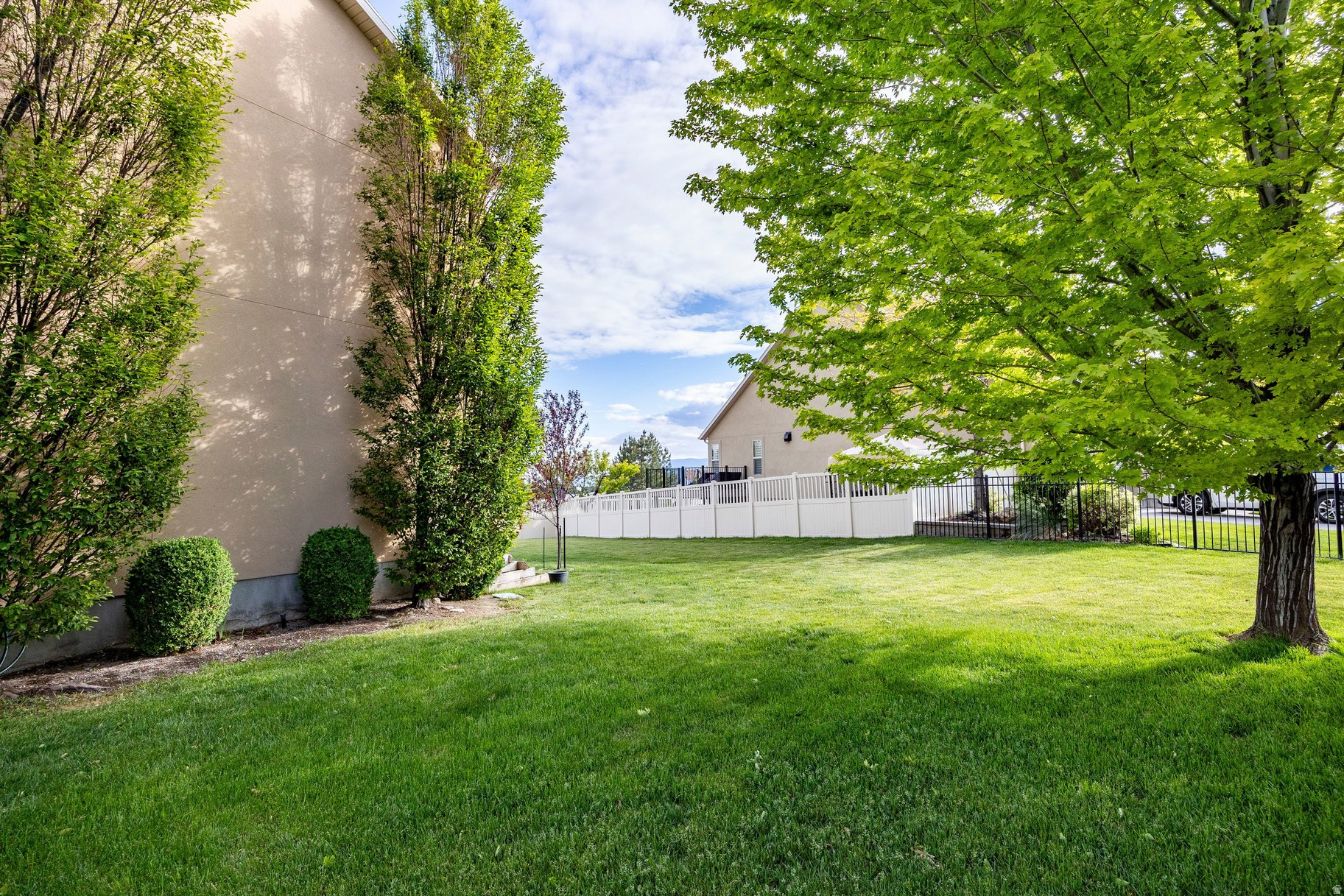HIGHLAND HILLS - Residential