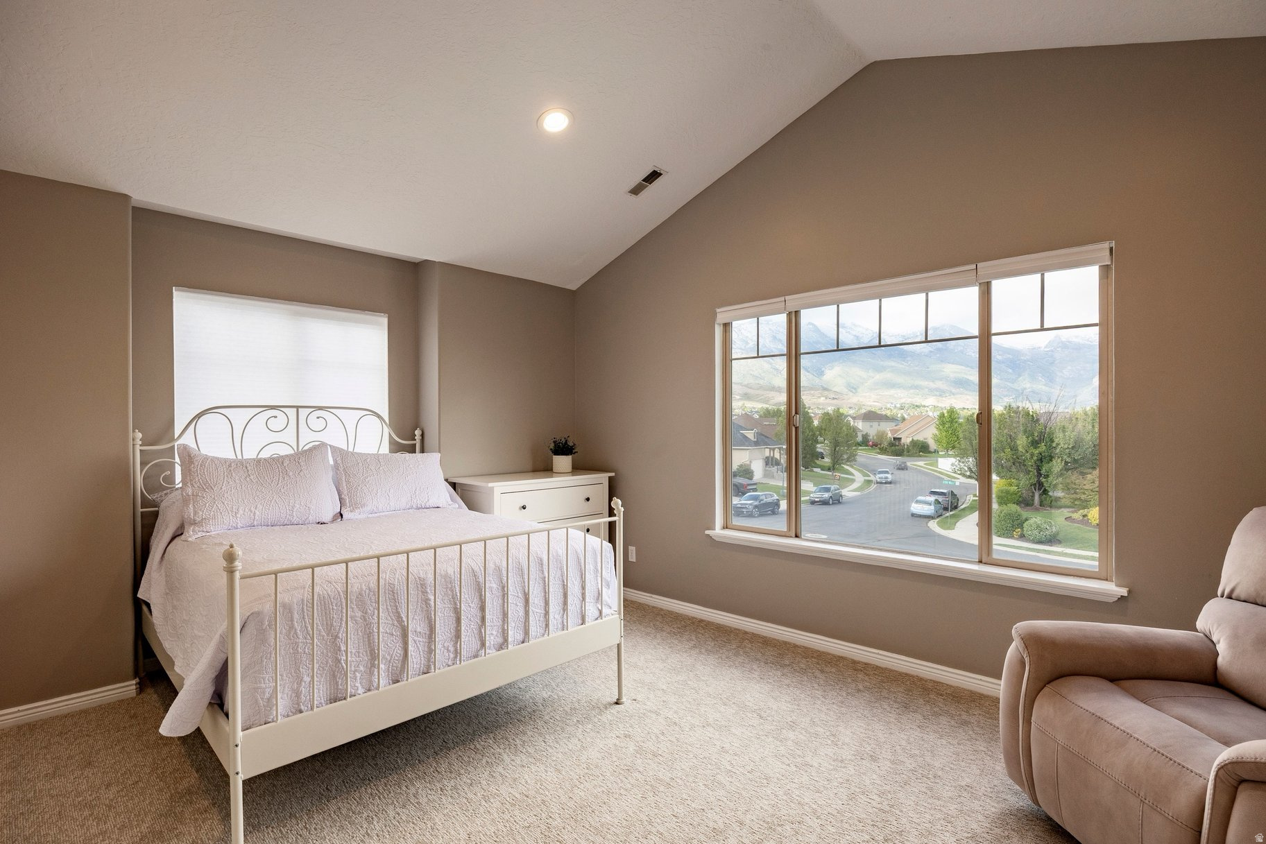 HIGHLAND HILLS - Residential