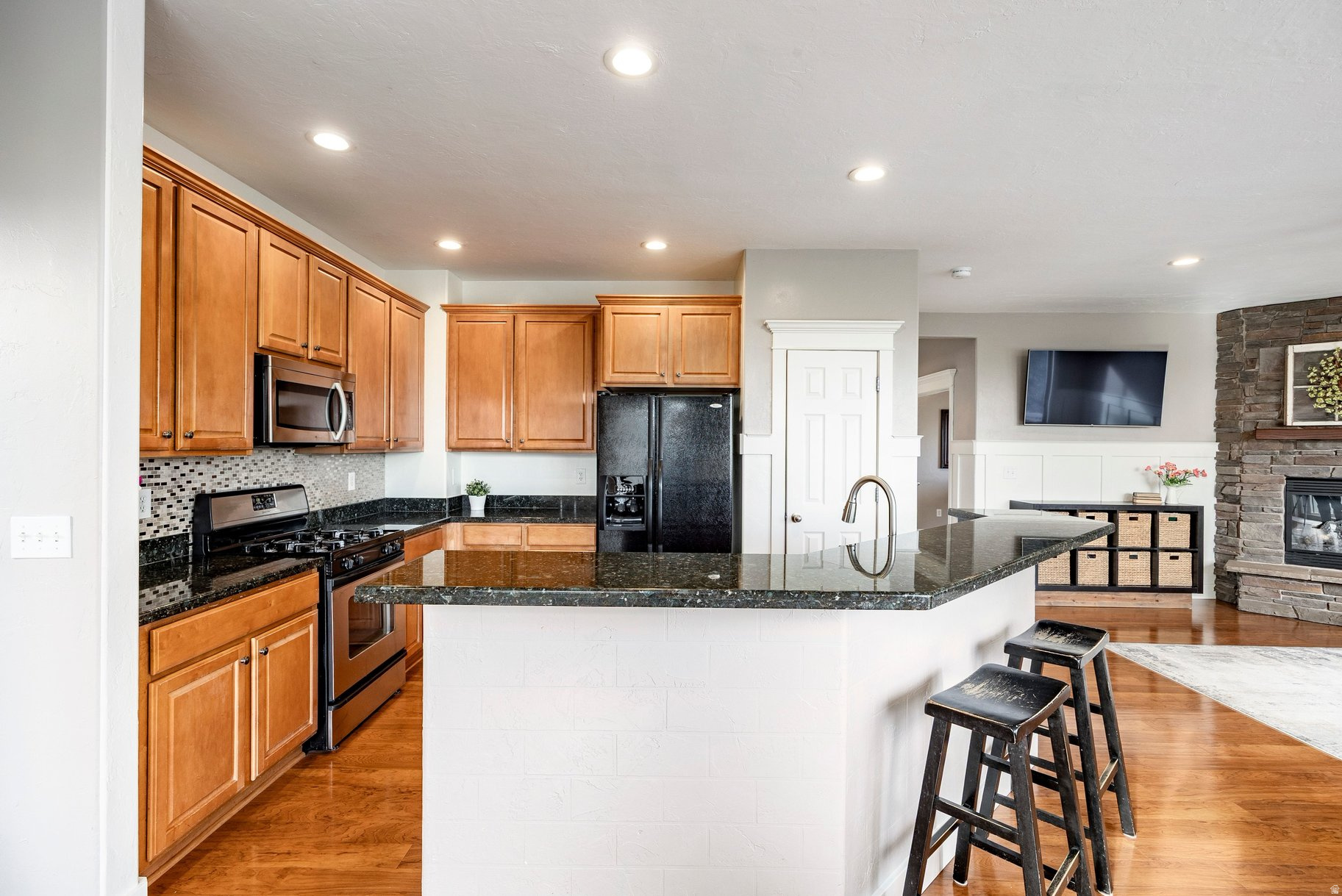 HIGHLAND HILLS - Residential