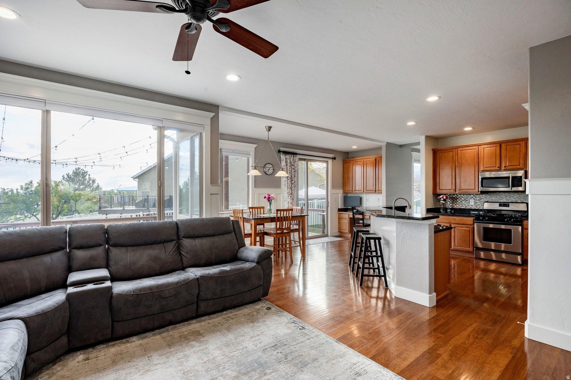 HIGHLAND HILLS - Residential