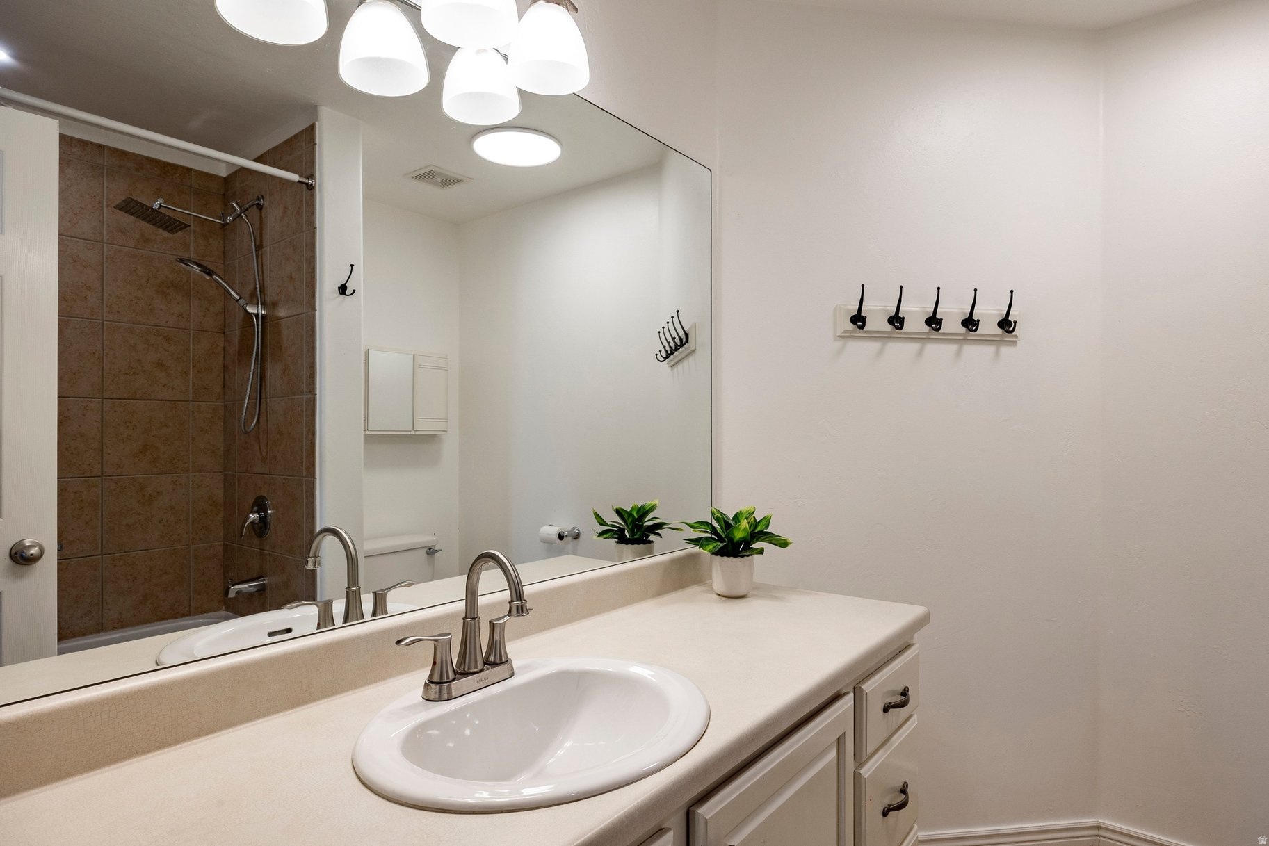 HIGHLAND HILLS - Residential