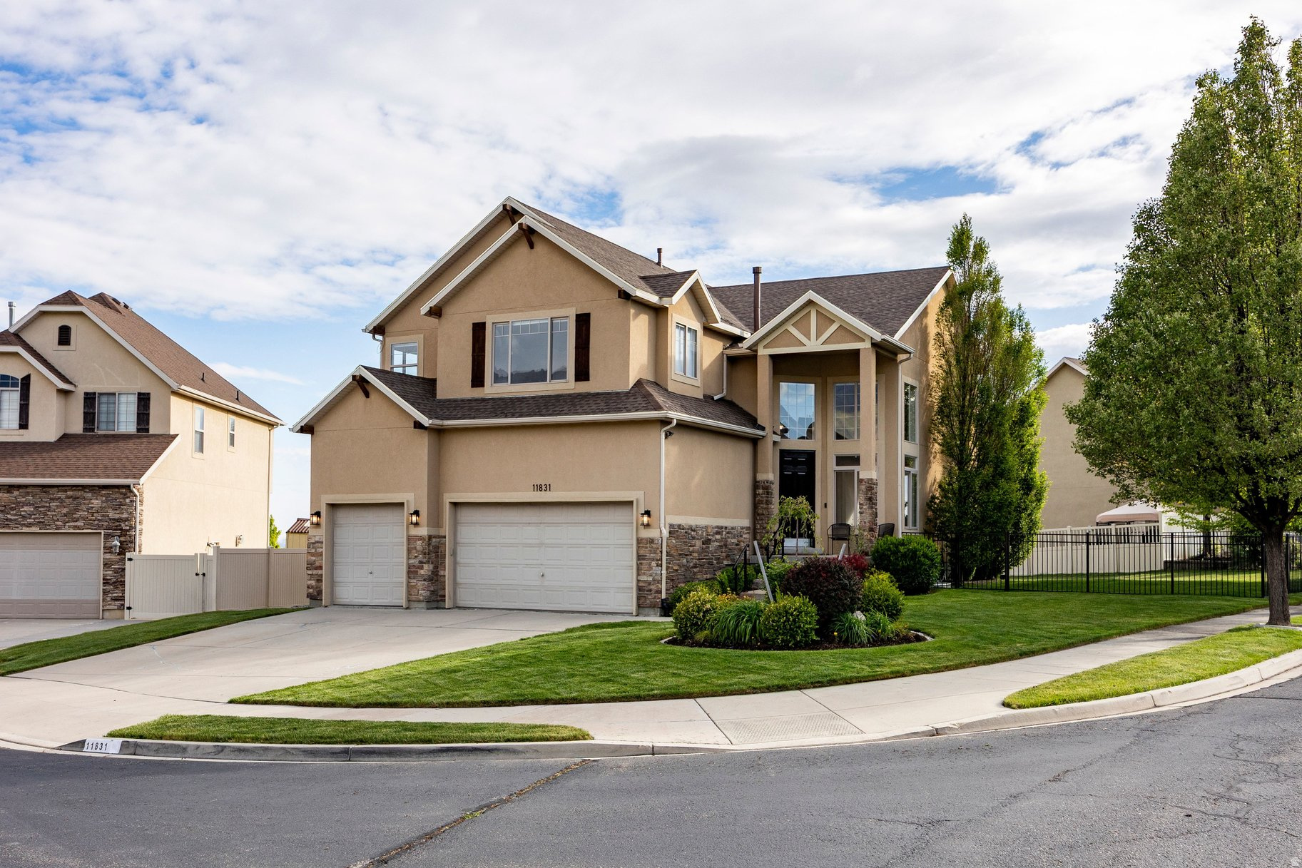 HIGHLAND HILLS - Residential