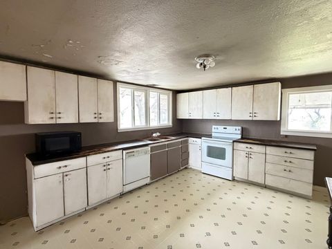 Tiny photo for 4105 N 3000 W, Sutherland, UT 84624 (MLS # 2154081)