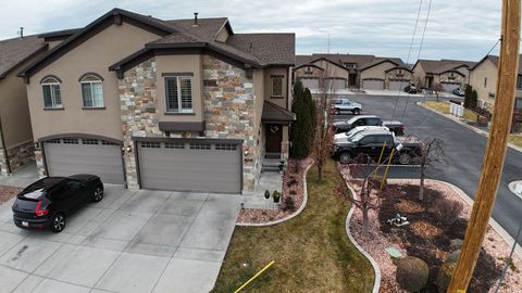 Photo of 6213 S 1550 E, South Ogden, UT 84405 (MLS # 2166828)