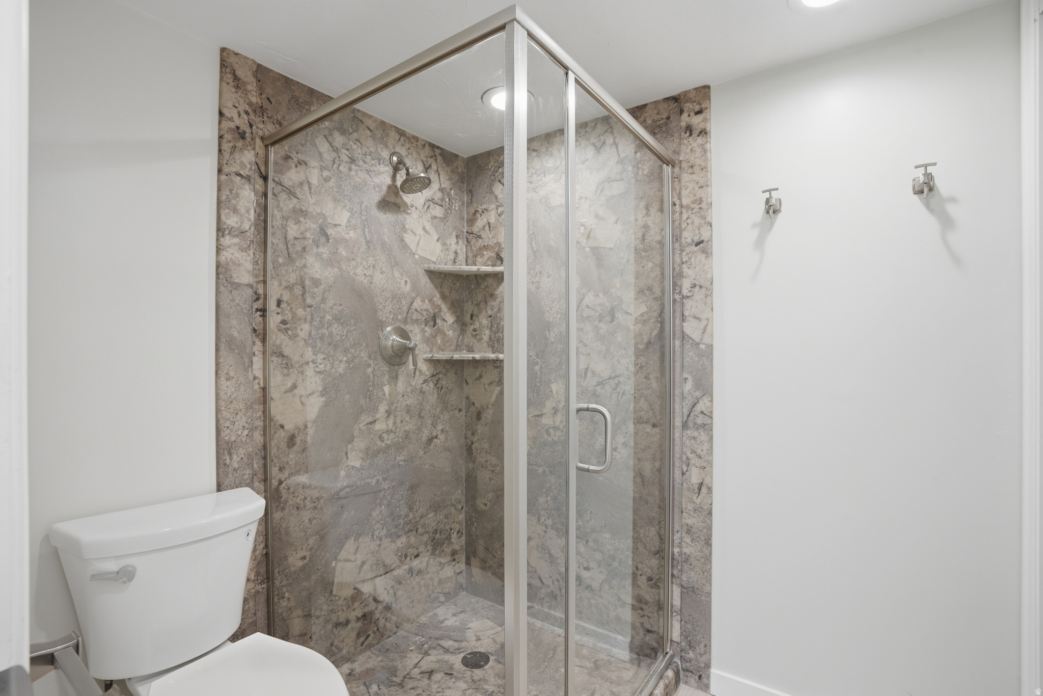 THREE FOUNTAINS EAST - Residential