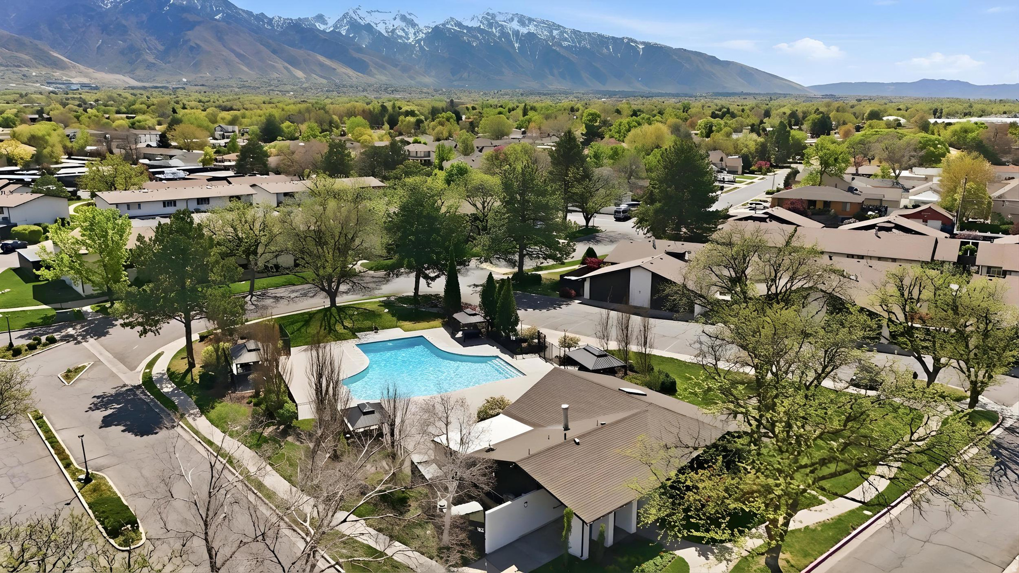 THREE FOUNTAINS EAST - Residential