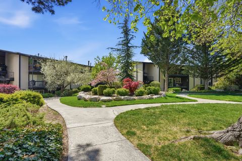 Tiny photo for 4943 S EASTRIDGE LN #131, Murray, UT 84117 (MLS # 2150111)