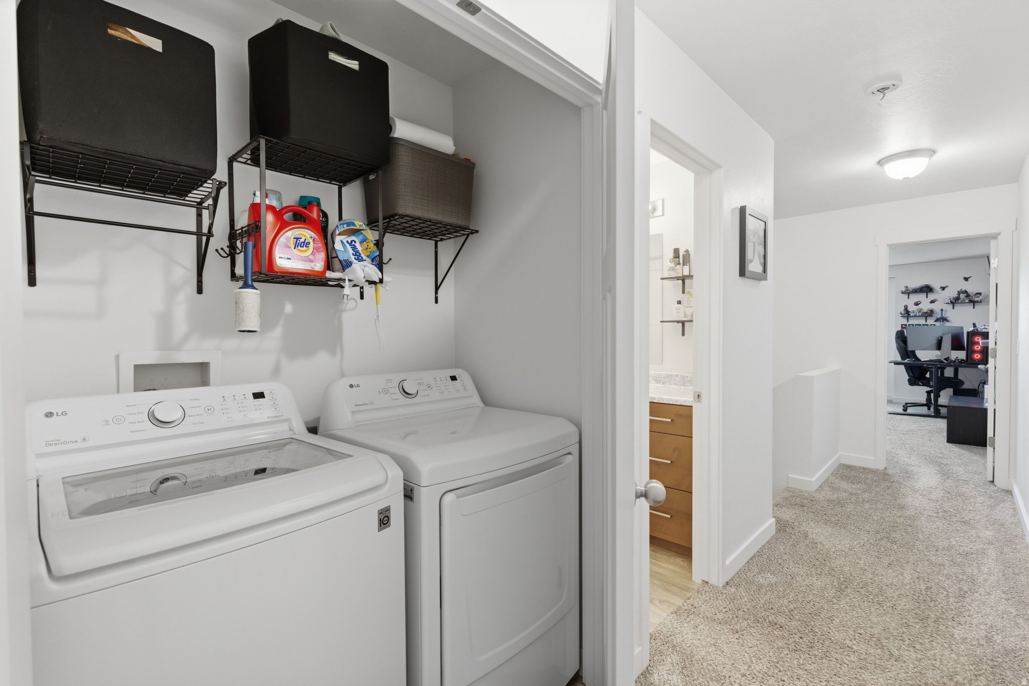 TUCKER ROW - Residential