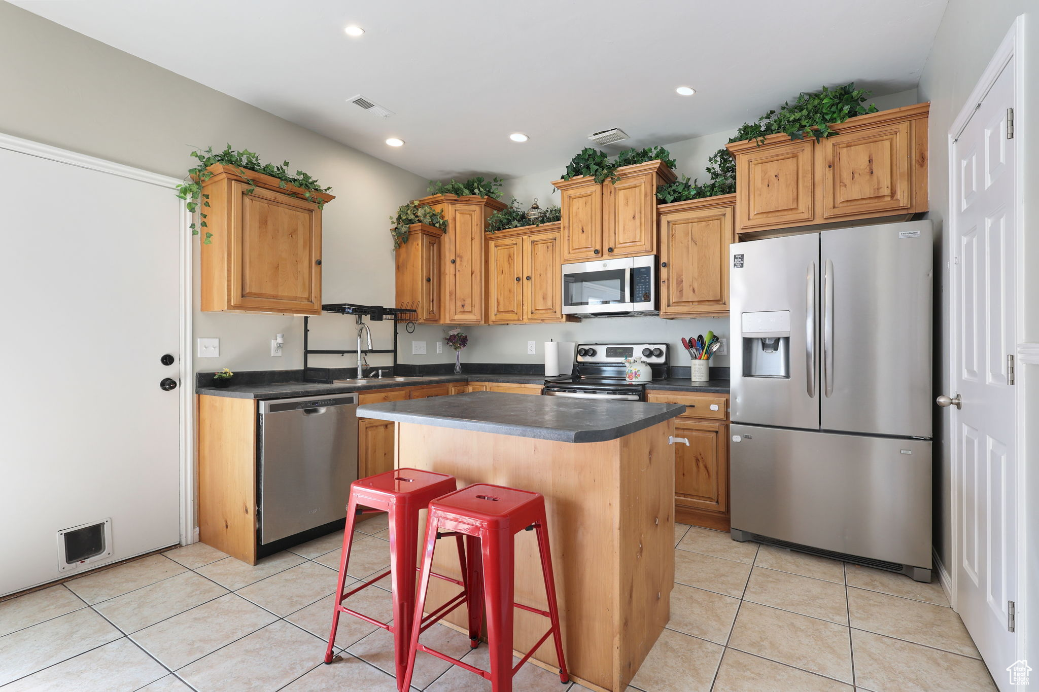 4569 W Harvest Sun Ln, South Jordan, Utah image 7