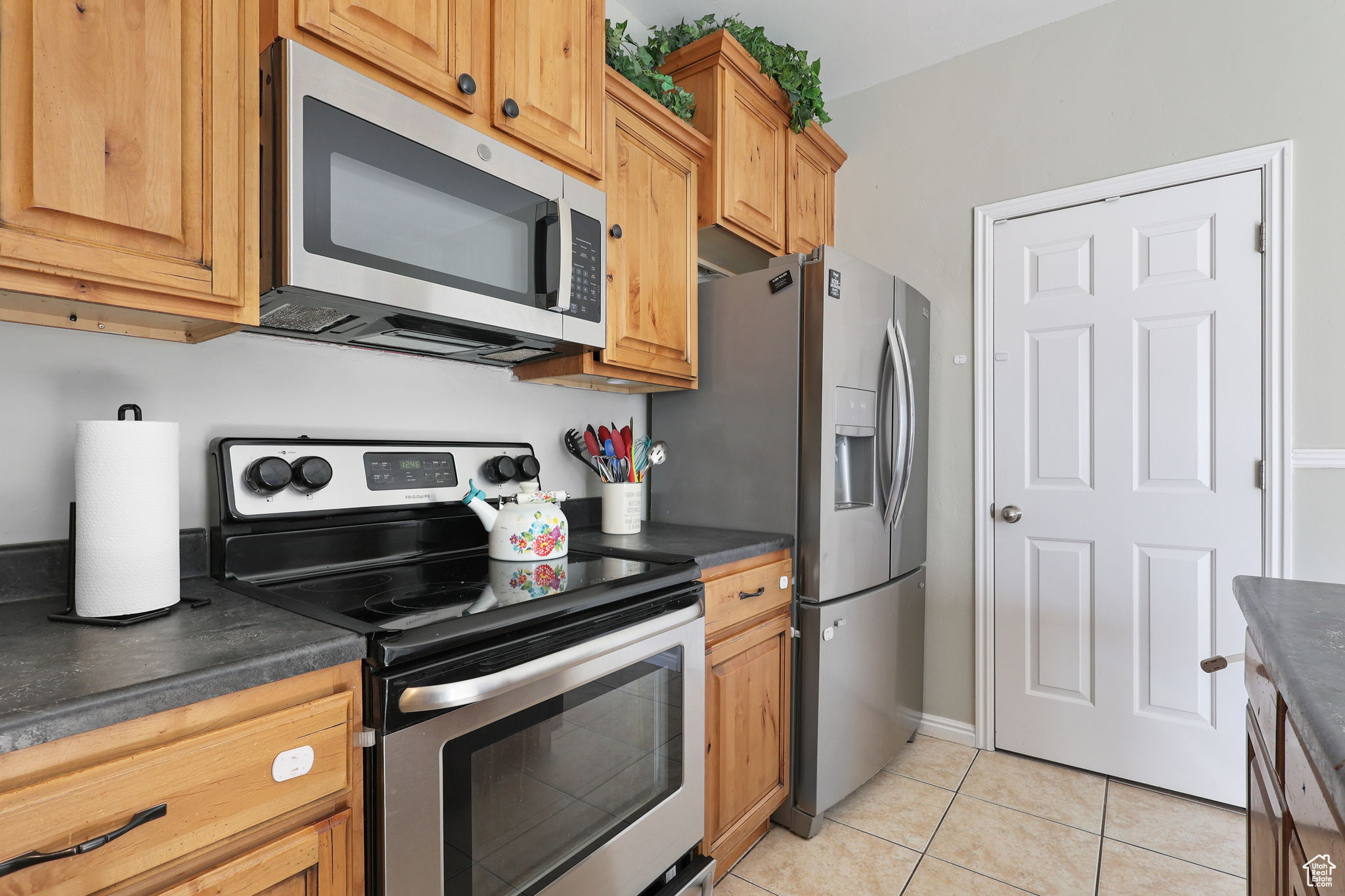 4569 W Harvest Sun Ln, South Jordan, Utah image 10