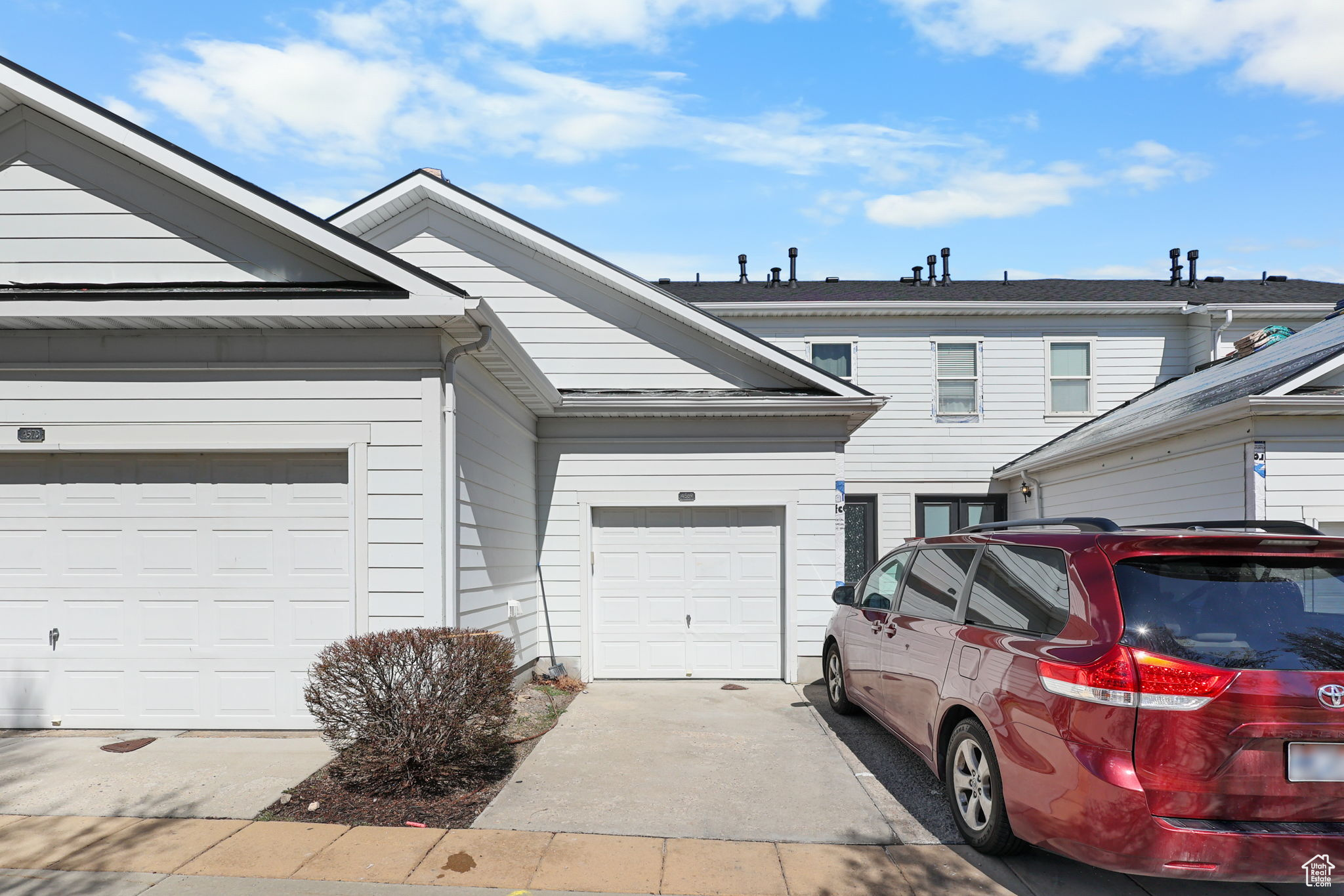 4569 W Harvest Sun Ln, South Jordan, Utah image 27