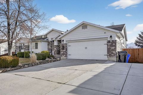 Tiny photo for 9091 S CRYSTAL VISTA LN, West Jordan, UT 84088 (MLS # 2147044)