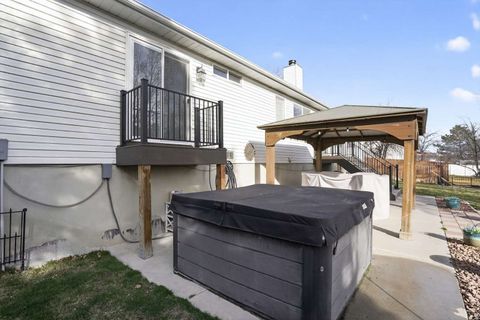 Tiny photo for 9091 S CRYSTAL VISTA LN, West Jordan, UT 84088 (MLS # 2147044)
