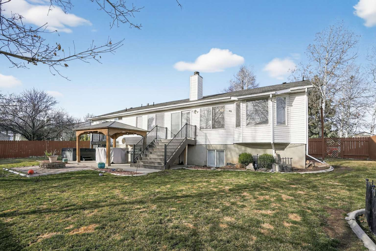 MEADOWS - Residential